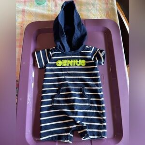 Carters 9m summer / spring romper